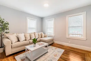 Modern Downtown Condo! - Image 4