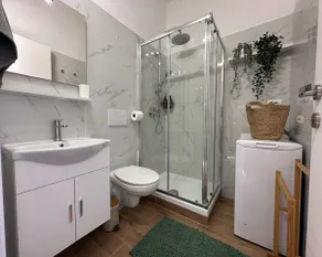 GREEN HOUSE-5 mins from BEACH & Fiumicino Airport - Image 5