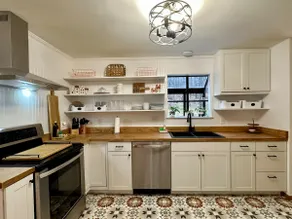 Hemlock Retreats - 6 Acres, Hot tub, Winery - Image 5