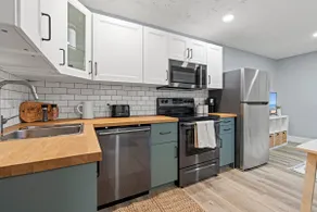 Elegant Boho Retreat - 8 min to WEM - Image 5
