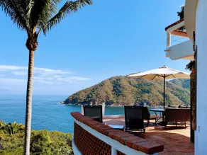 Breathtaking Ocean/Whale Views from Large Private Terrace Spacious Coastal Home - Image 4