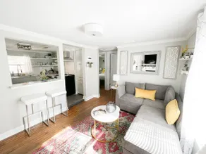 The Cottage on Clearmont - Image 2