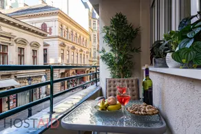 V68 Design Apartment | hostAID - Image 3
