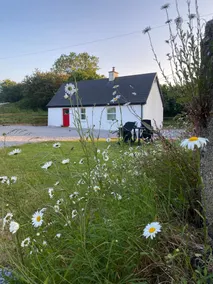 1800s countryside cottage - Image 2