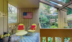 Cozy Sapphire Townhome - Image 4
