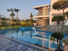 Luxury 4 Bedroom Villa by the beach with Pool. - Image 3