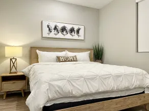Exquisite Studio close to UCI with king bed &desk - Image 2