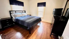 Grandpa's Comfy Cottage - Image 5