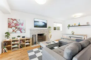 Mountain Views, 6 Bedroom,  Patio, BBQ, Centrally located and Near Downtown - Image 4