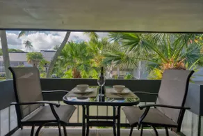 Modern Suite-Polynesian Retreat - Image 3