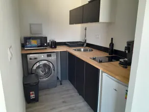 Romantic studio in a local's home - Image 5