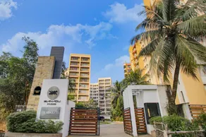 Super sized studio near airport & shopping centre - Image 2