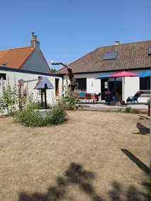 Beautiful house 50 m from the beach - Image 5
