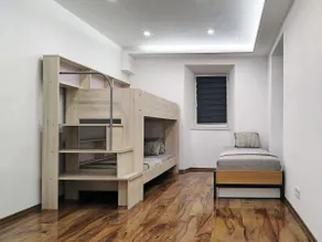 Old Post Office Apartment 8 - Image 4