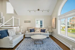 Wells Beach house| Hot Tub| 5 min to beach access - Image 2