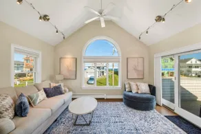 Wells Beach house| Hot Tub| 5 min to beach access - Image 4