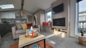 Honeycomb Lodge - Holiday Home 5 min from Padstow - Image 2