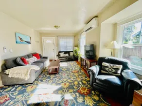 Vibrant Light and Art Filled Classic Bungalow - Image 5