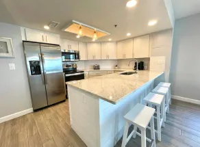 Modern Oceanfront 3 Bed/2 Bath Beach Condo! - Image 3