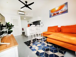 Aurora Suite~ Canvas I Wi-Fi I Netflix I Relax - Image 3