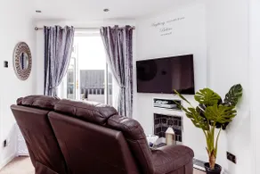 Willow Chalet near Cartmel & Lake Windermere - Image 3
