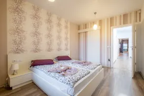 Relaxing & Spacious 1 BDRM place - Image 3