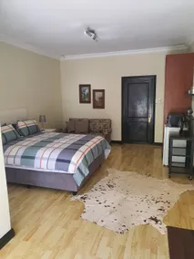 Lourie Guest Room 2 @95 Everton - Image 3