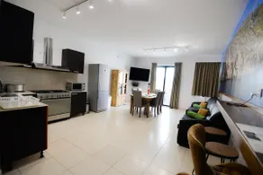 Seaside Xlendi apartment - Image 3