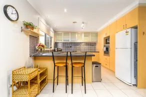 Superb 3BR Townhouse near Town Centre - Hosted by Canstay - Image 4