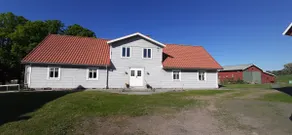 Stay in the countryside near the city - Image 3