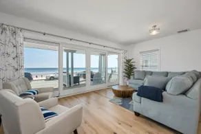 Unique beach house on Long Sand Beach! - Image 3