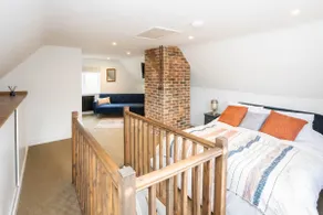 3 bed penthouse above quaint pub - Image 2