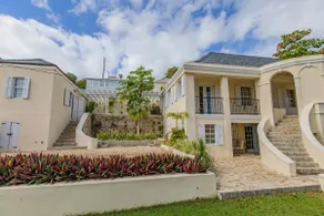 Moko Jumbie House - Indigo Suite - Image 2