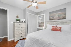 Cozy Home: Close to Everything! Pet Friendly! - Image 4