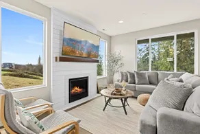 Q House in Marysville 4BR, 3.5Bath + AC Amazing Views, Kid & Pet Friendly - Image 2
