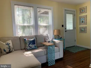 Sunrise Waterfront Cottage in Beautiful Hoopers Island - Image 3
