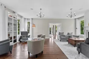 Classy Estate with Views + Walk to the Neat Café (10 min to Calabogie!) - Image 3