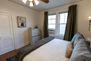 Historic Revival King Bed Midtown Memphis 68 - Image 3