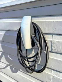 Pink Passage-Moments to Wineries with EV Charger - Image 3
