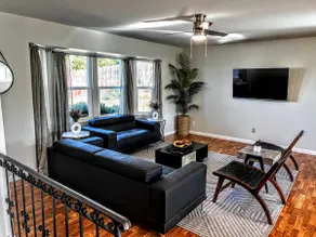 Charming 5 Bedroom Retreat Near Beaches - Image 3