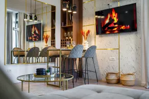 Golden View - Breathtaking Location - City Center - Image 4