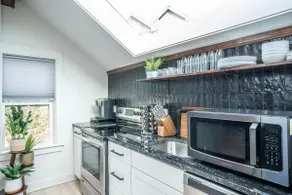 Sunny, Tasteful, & Quiet 2BR Steps to Food & Drink - Image 5