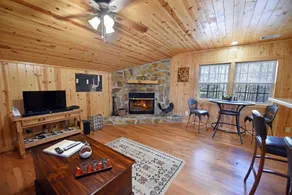 Couples Cozy Cabin - Image 5