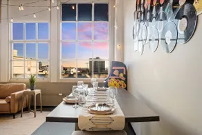 Downtown Retreat|King Suite, Free Parking & Games - Image 3
