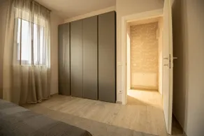 Modern accommodation in the town center - Image 4