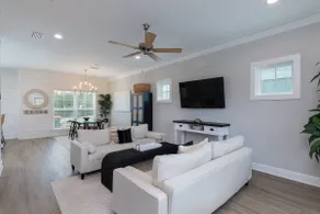 Walk to the beach! POOL&GOLF CART! 6 beds/4 baths! - Image 5