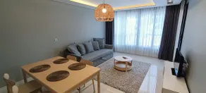 Modern & Pool-Accessible Apartment in Kadınlar Denizi - Image 2