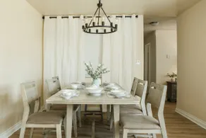 Cozy Family Home - 20 mins from Disneyland - Image 5
