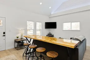 Newly Remodeled- 2 Bedroom- Large Yard - Image 4