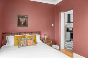 Cozy Vintage Home - Safe and Quiet - Image 5